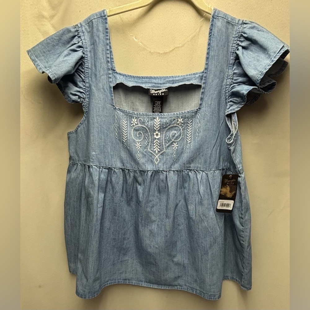 WRANGLER RETRO WOMEN'S SQUARE NECK EMBROIDERED DENIM TOP IN CHAMBRAY LARGE NWT